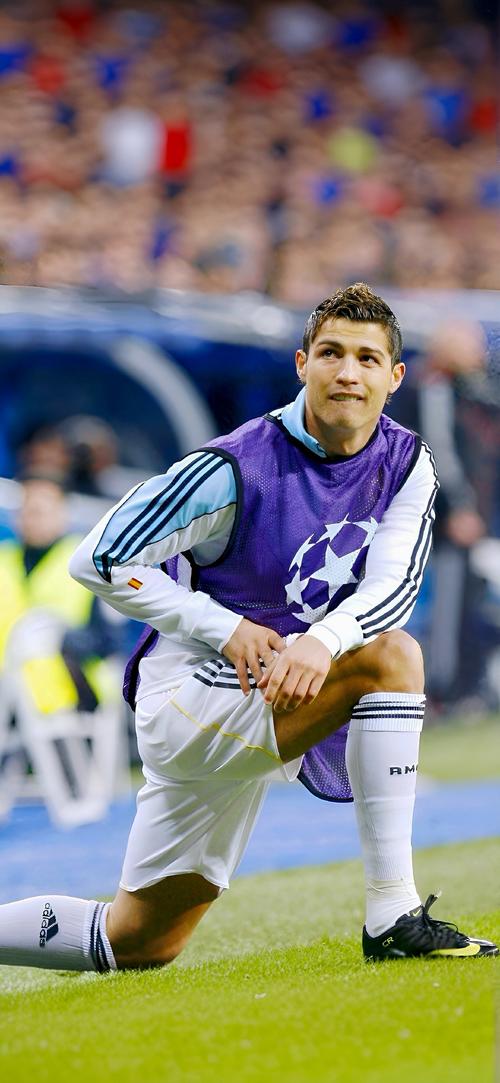 F1车手市场最新动向：哈贾尔顺利取代角田裕毅，红牛阵容迎来重要调整